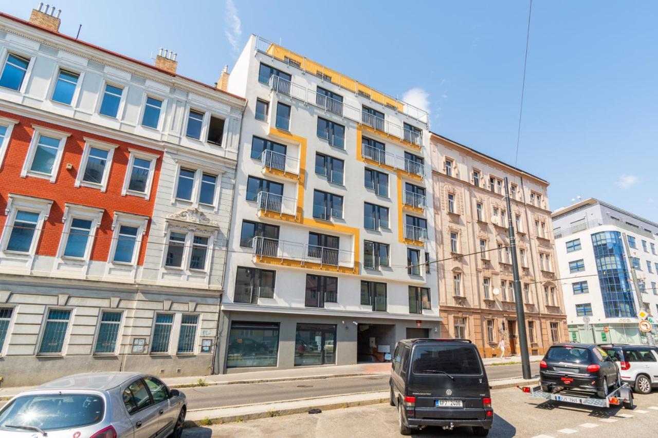 Brand New Two Room Apartment #34 With Free Secure Parking In The Center Praga Zewnętrze zdjęcie