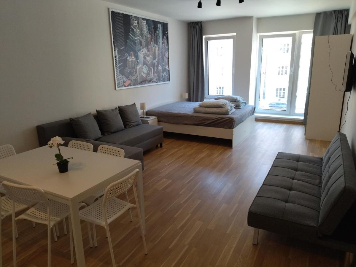 Brand New Two Room Apartment #34 With Free Secure Parking In The Center Praga Zewnętrze zdjęcie